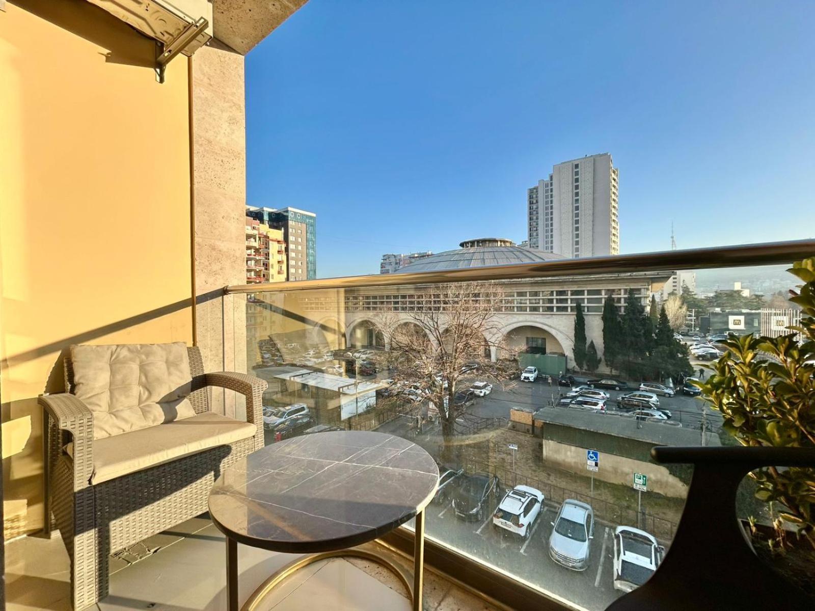 City Center - Next To Holiday Inn -2Br Apartment Tbilissi Extérieur photo