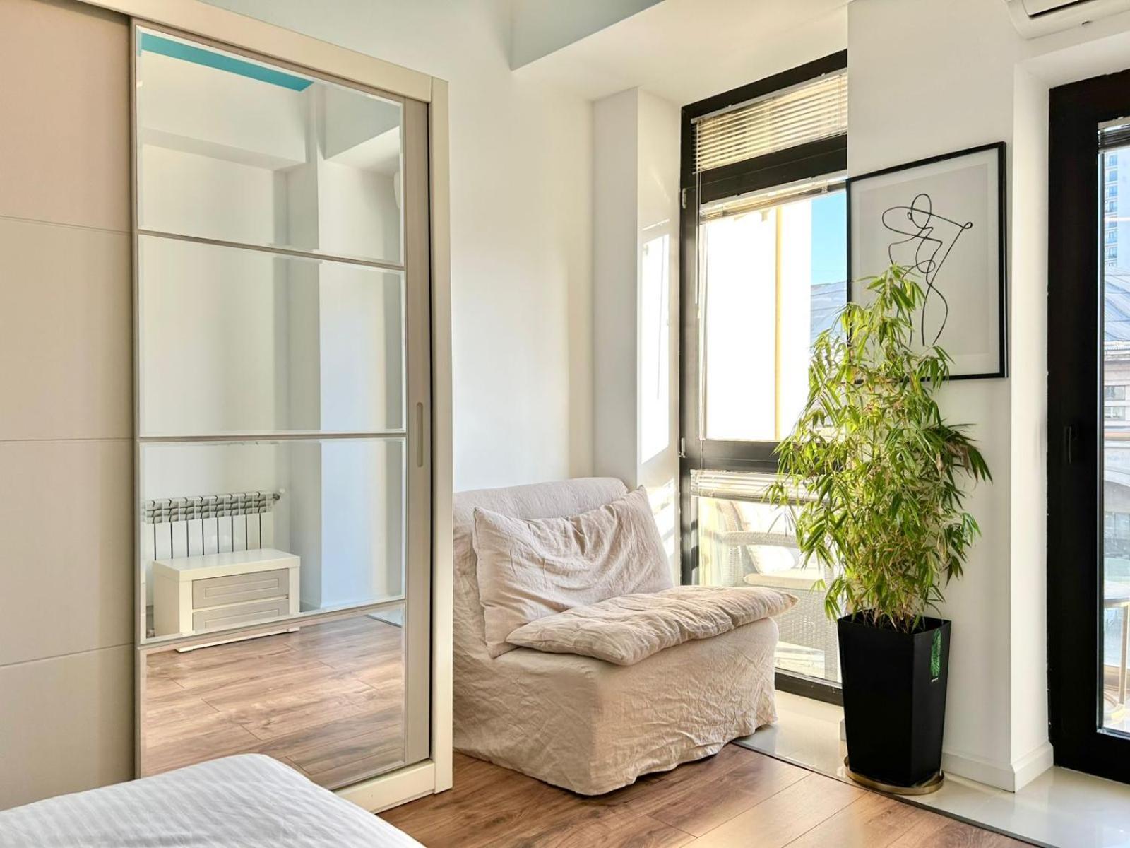 City Center - Next To Holiday Inn -2Br Apartment Tbilissi Extérieur photo
