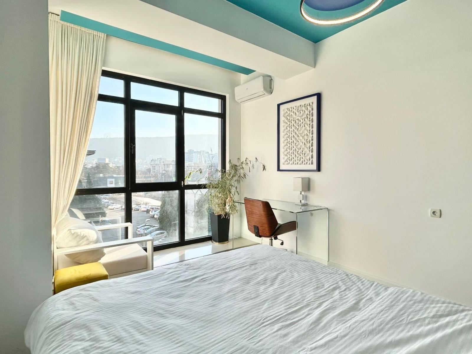 City Center - Next To Holiday Inn -2Br Apartment Tbilissi Extérieur photo