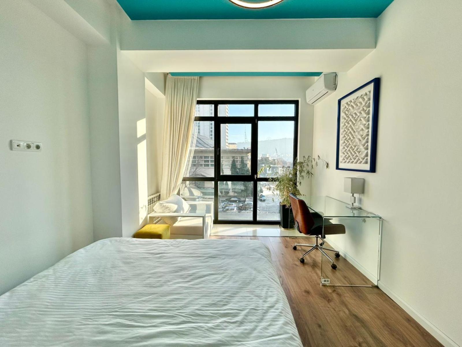 City Center - Next To Holiday Inn -2Br Apartment Tbilissi Extérieur photo