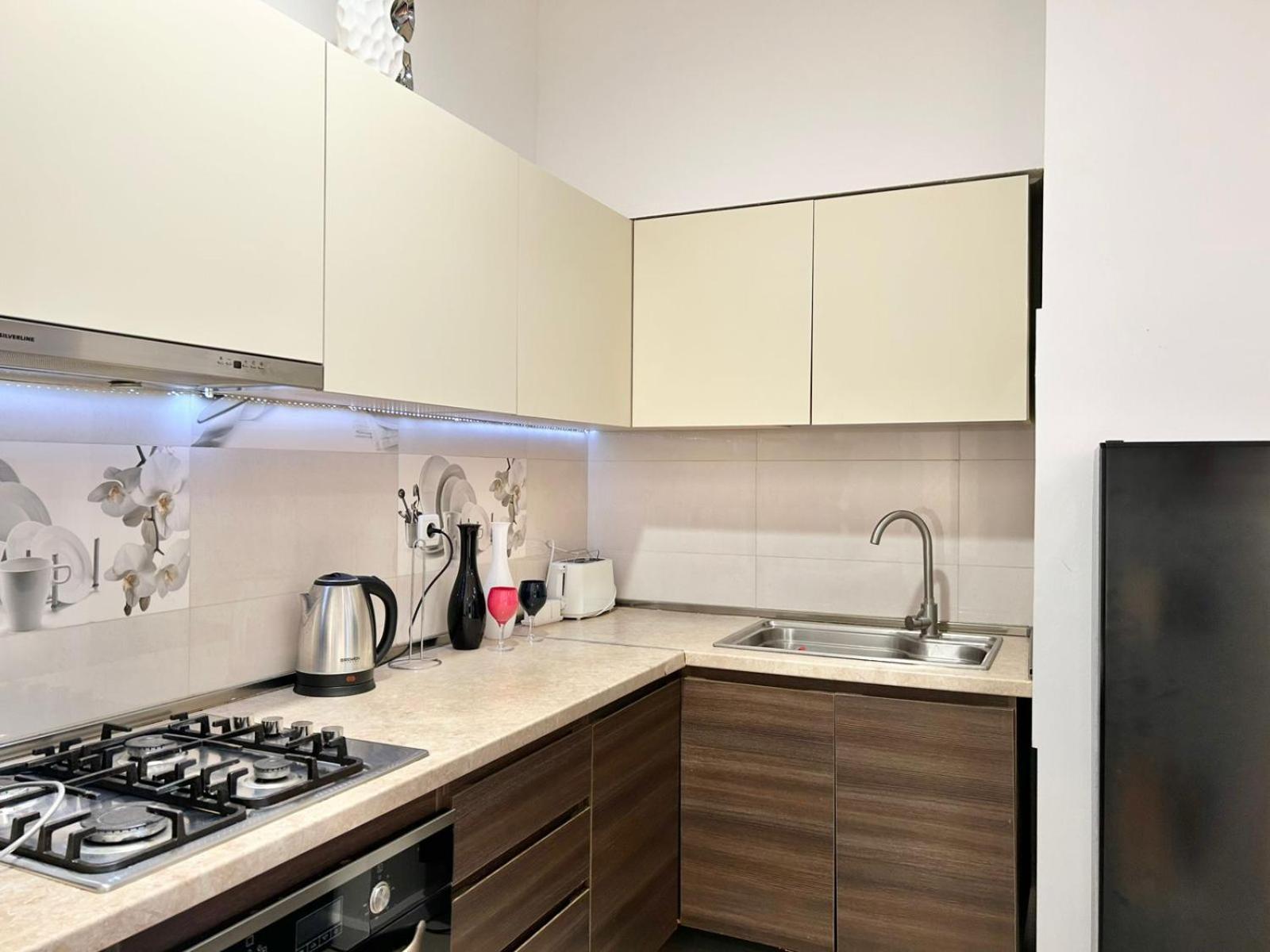 City Center - Next To Holiday Inn -2Br Apartment Tbilissi Extérieur photo