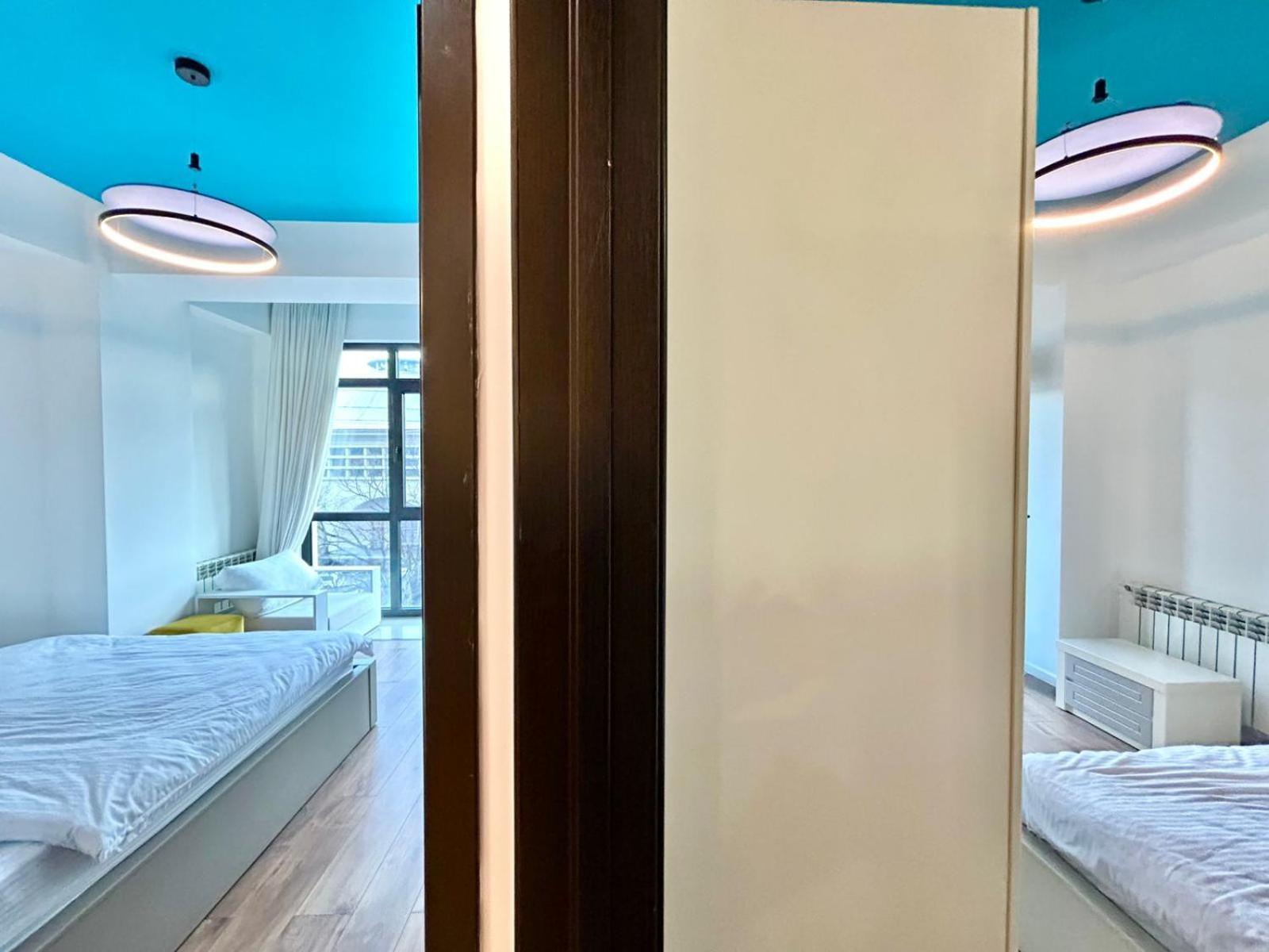 City Center - Next To Holiday Inn -2Br Apartment Tbilissi Extérieur photo